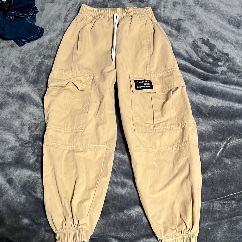 Unisex Cargo tan pants size 6. Youth. 97% cotton